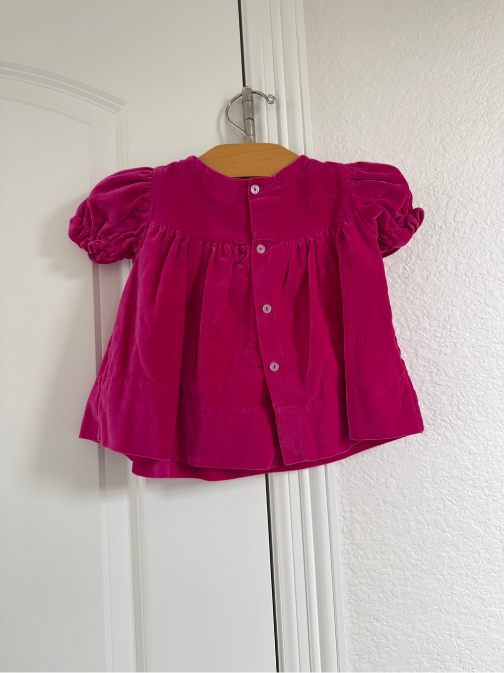 Vintage Girls' Fuchsia Puff-Sleeve Velvet Top